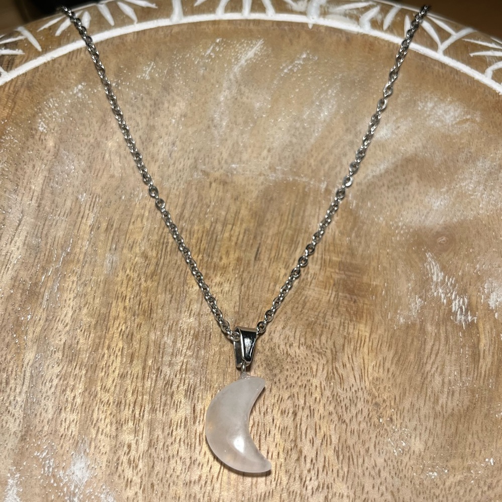 NWOT Rose Quartz Moon Silver Necklace - Picture 4 of 11